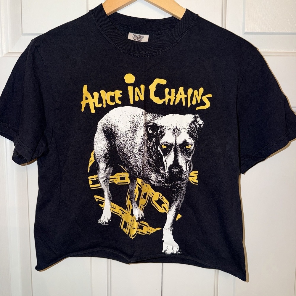 Alice In Chains Band T-shirt Cropped Size Small Black Yellow